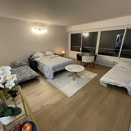 Apartment With 180 View Of